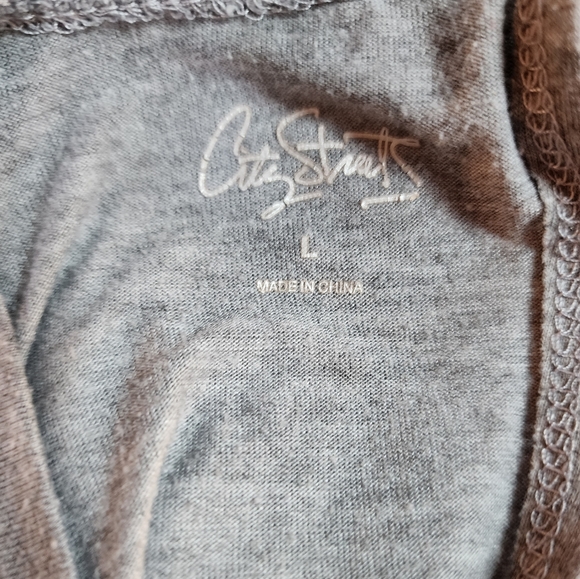 City Streets Get It Girl Never Give Up Tank Top Size Large - Picture 3 of 3